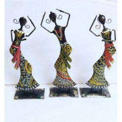 Dancing S3 Table Doll Decor 2